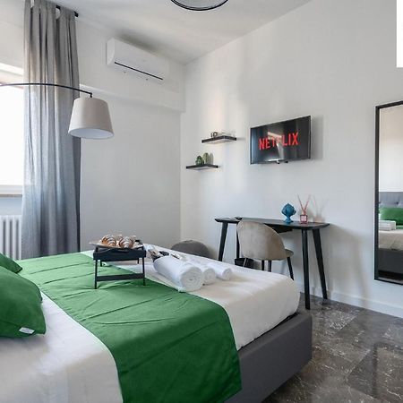 Annamaria - Central Station Charming Accommodation Bari Exterior foto