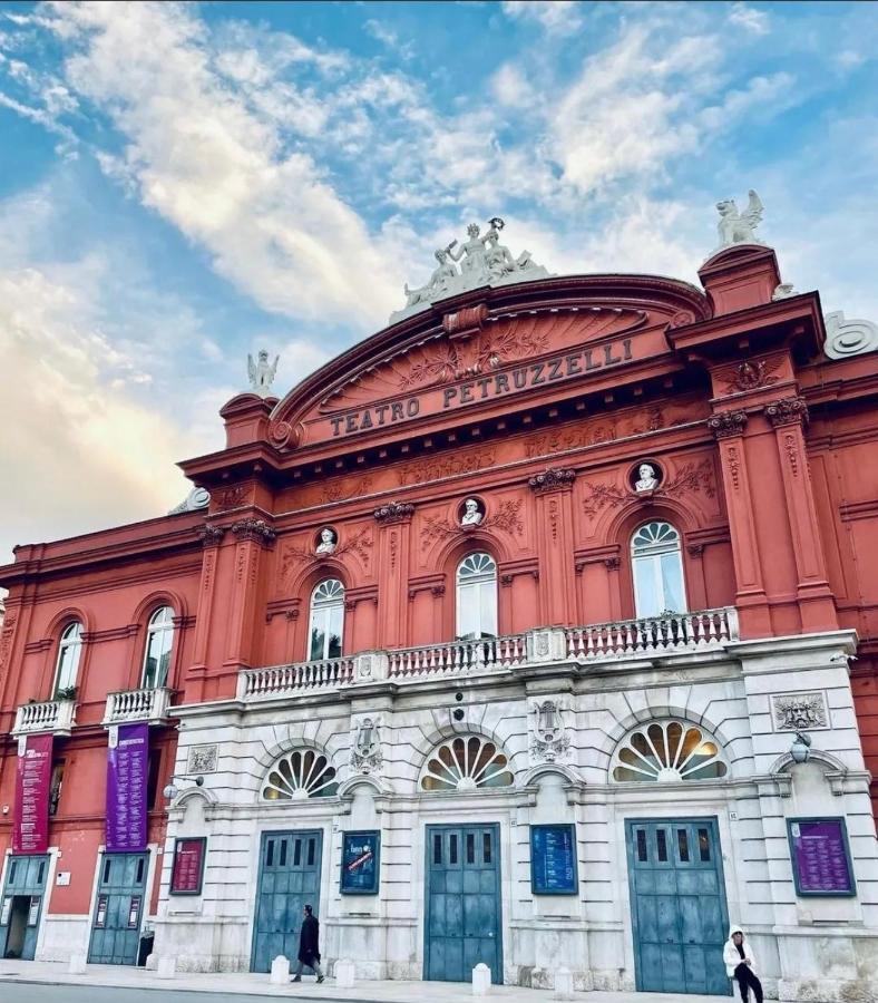 Annamaria - Central Station Charming Accommodation Bari Exterior foto