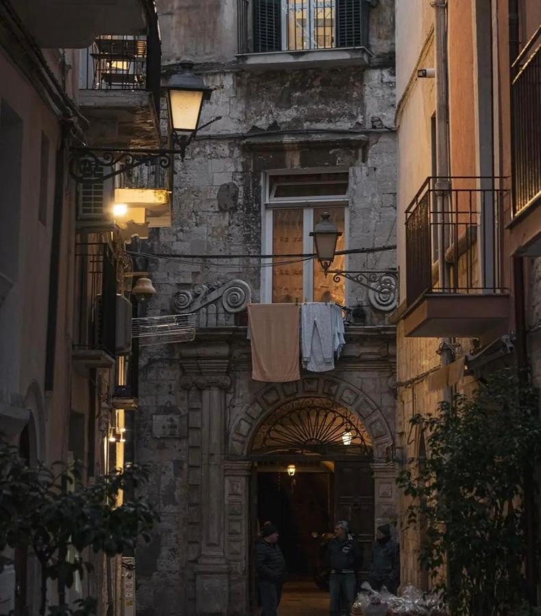 Annamaria - Central Station Charming Accommodation Bari Exterior foto